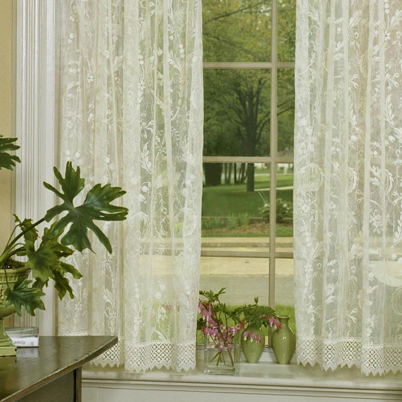 Coventry Ivory Lace Panel - W/Trim 2 Coventry Ivory Lace Panel - W/Trim - Image 2