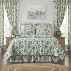 Dorset Green Floral Quilt